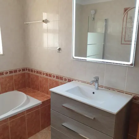 Magnifique Maison Avec Piscine A 5 Min De La Plage Semesterbostad Olhão